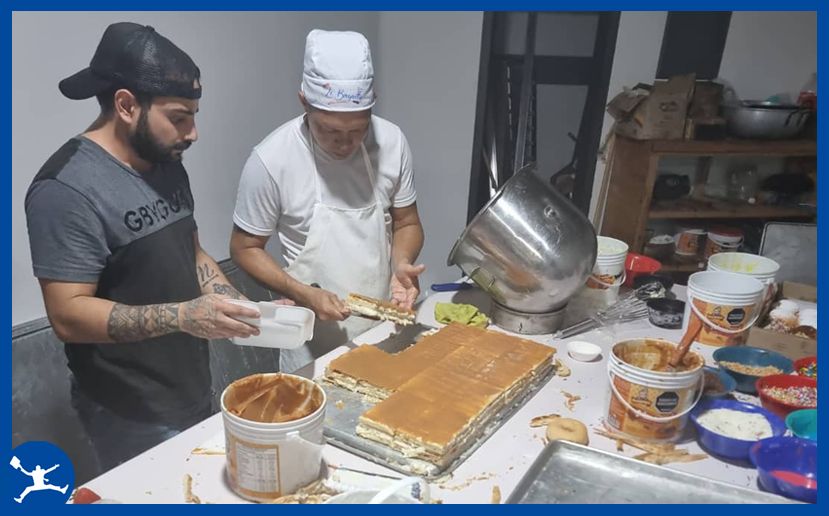 De la carne al postre: El valenciano que populariza con éxito el dulce de milhojas